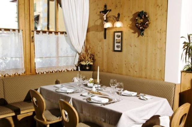 Locanda Alpina Brez ภายนอก รูปภาพ